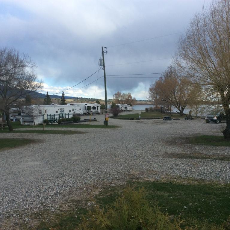 Robert'S Roost Rv Park Resort Quesnel Exterior foto